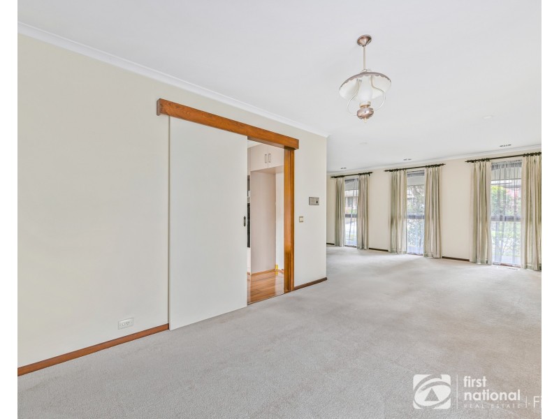 25 Baystone Drive, Cranbourne VIC 3977