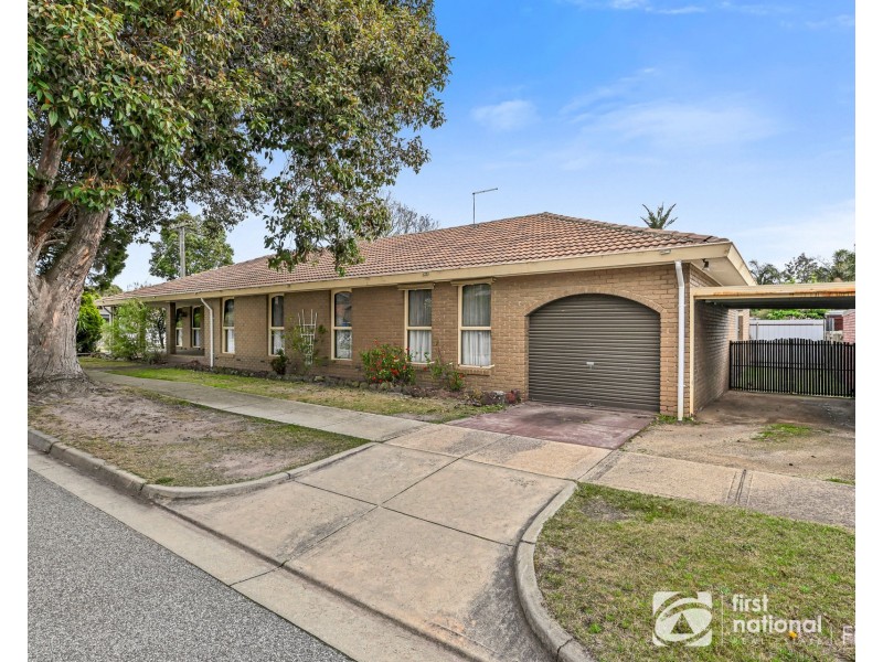 25 Baystone Drive, Cranbourne VIC 3977