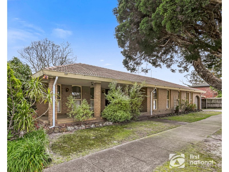 25 Baystone Drive, Cranbourne VIC 3977