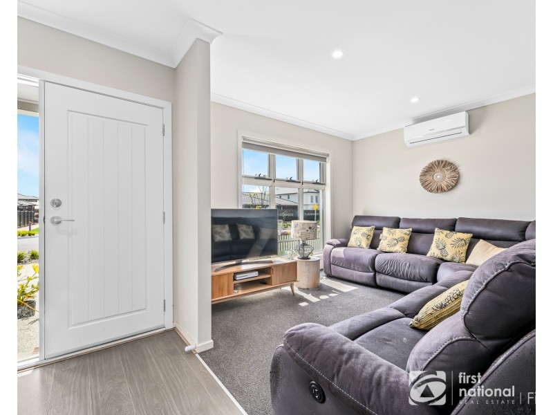 180 Carnival Boulevard, Berwick VIC 3806