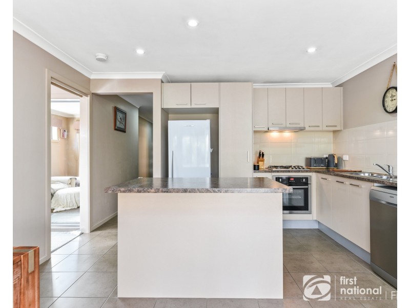 6 Townsend Avenue, Clyde VIC 3978