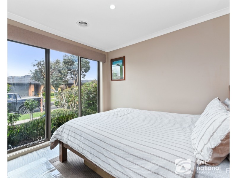 6 Townsend Avenue, Clyde VIC 3978