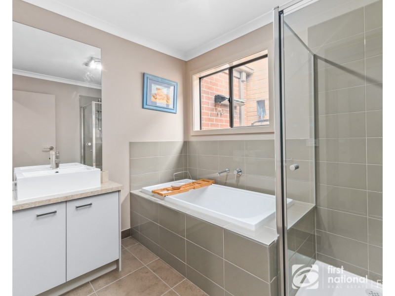 6 Townsend Avenue, Clyde VIC 3978