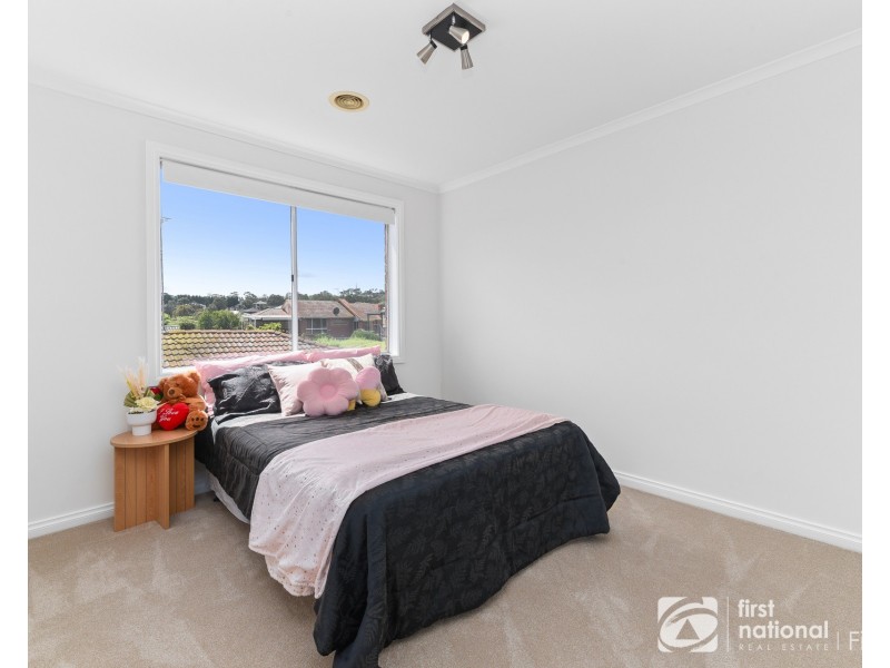 41 Lawrence Drive, Berwick VIC 3806