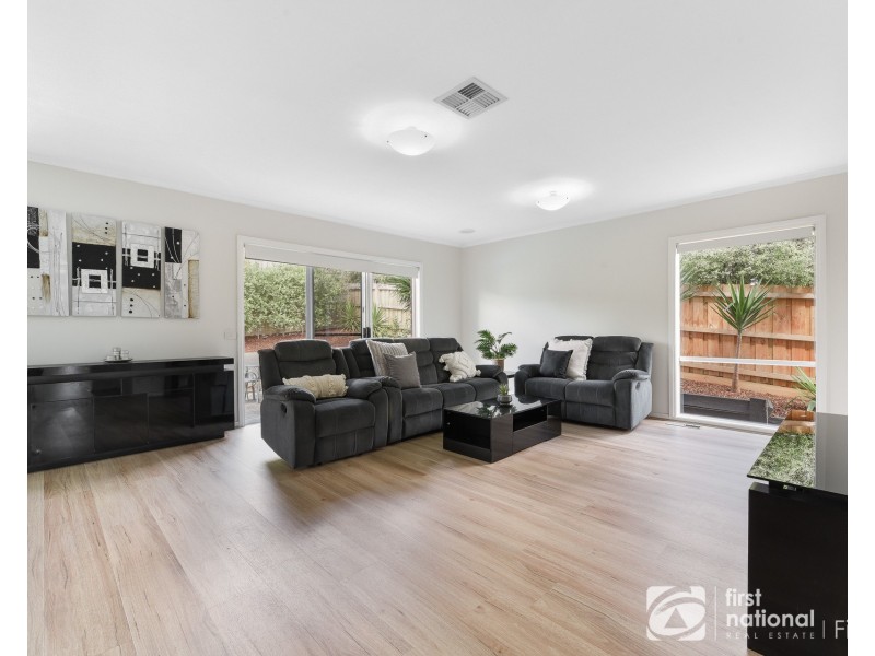 41 Lawrence Drive, Berwick VIC 3806