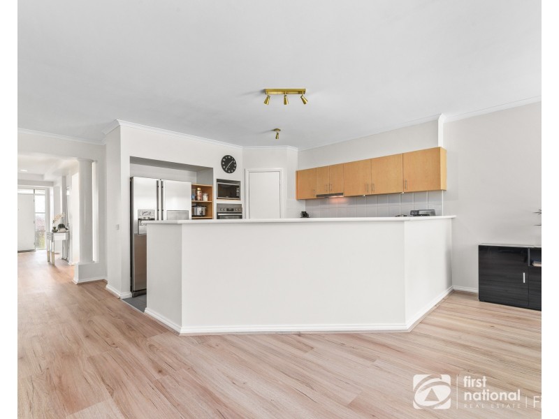 41 Lawrence Drive, Berwick VIC 3806