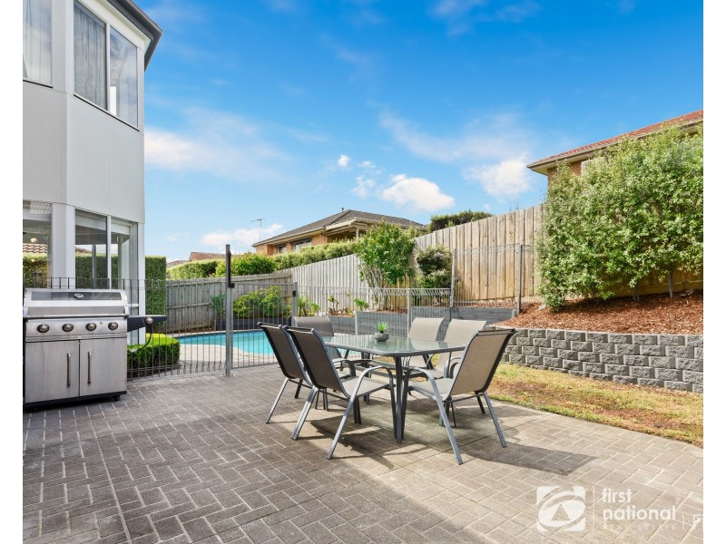 41 Lawrence Drive, Berwick VIC 3806