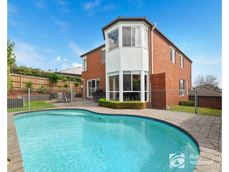41 Lawrence Drive, Berwick VIC 3806