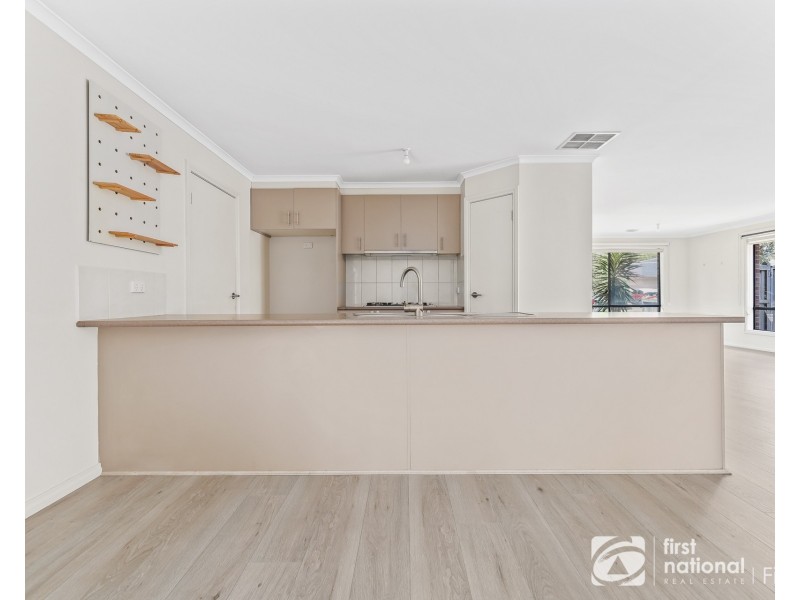 14. Thunderbolt Drive, Cranbourne East VIC 3977
