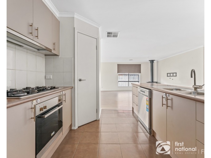 14. Thunderbolt Drive, Cranbourne East VIC 3977