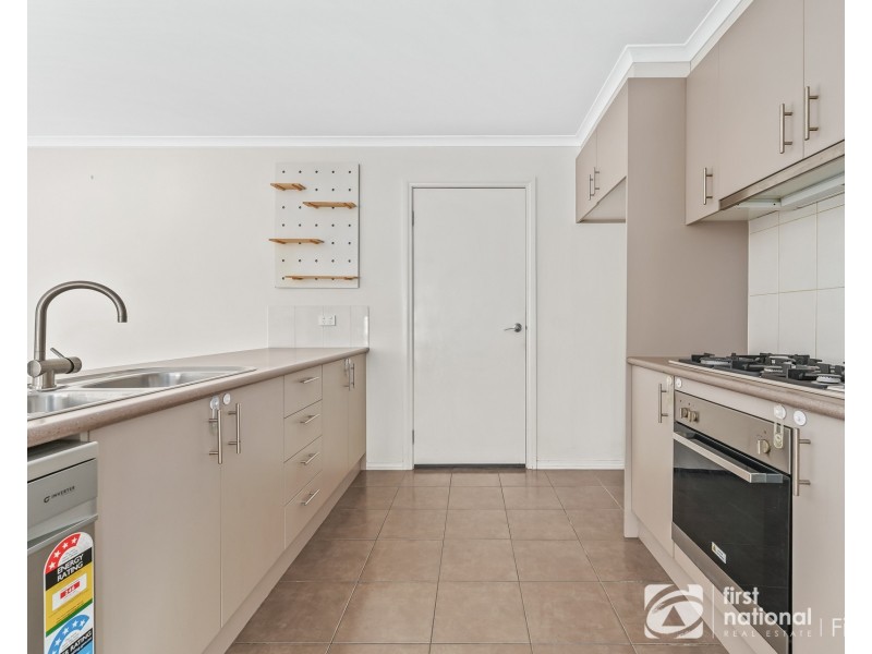 14. Thunderbolt Drive, Cranbourne East VIC 3977