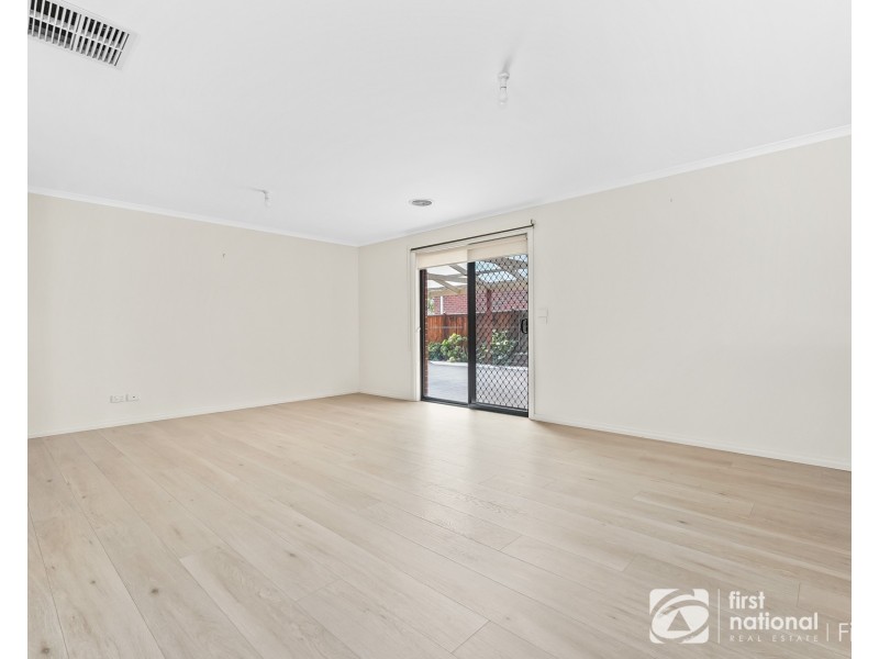 14. Thunderbolt Drive, Cranbourne East VIC 3977