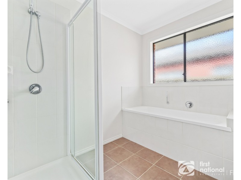 14. Thunderbolt Drive, Cranbourne East VIC 3977