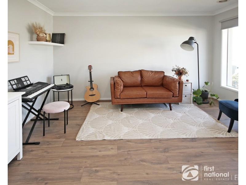 4 Scotland Circuit, Cranbourne West VIC 3977