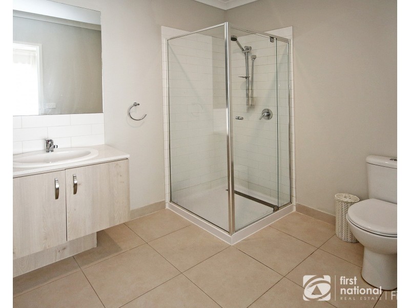 4 Scotland Circuit, Cranbourne West VIC 3977