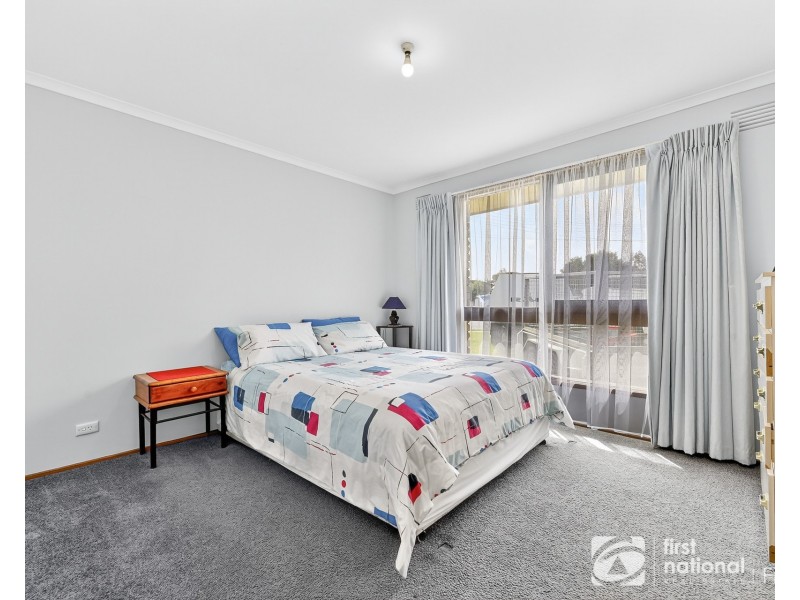 8 Dalray Court, Cranbourne VIC 3977