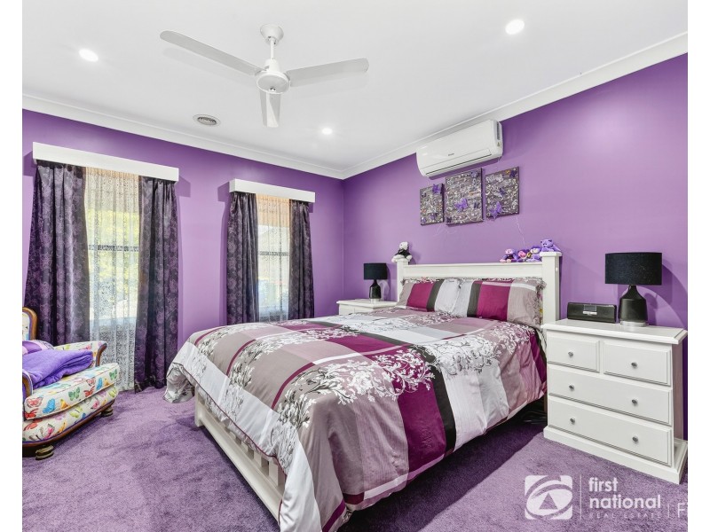 6 Hilda Way, Cranbourne VIC 3977