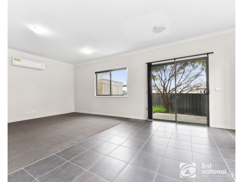 2 Parkhurst Drive, Cranbourne East VIC 3977
