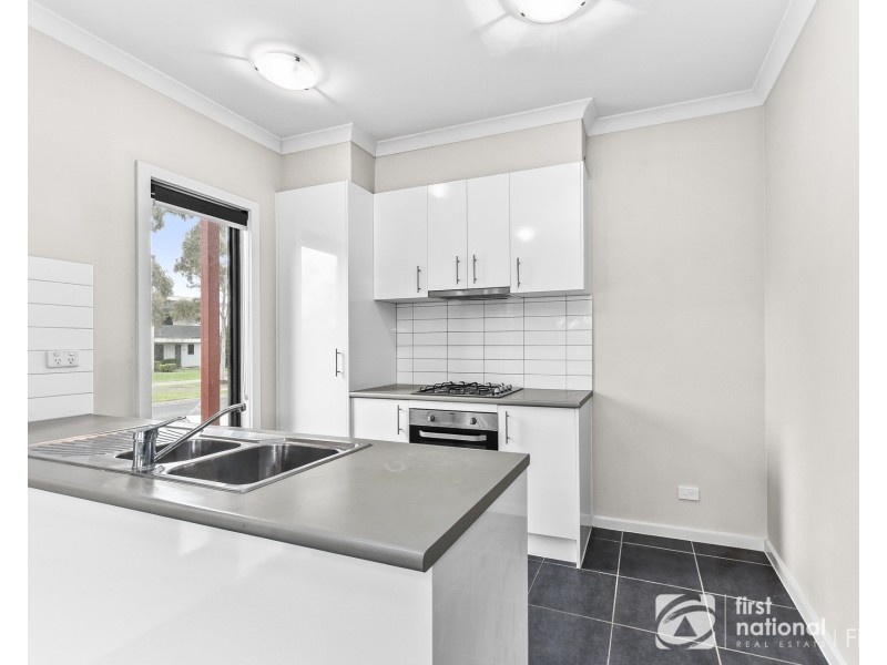 2 Parkhurst Drive, Cranbourne East VIC 3977