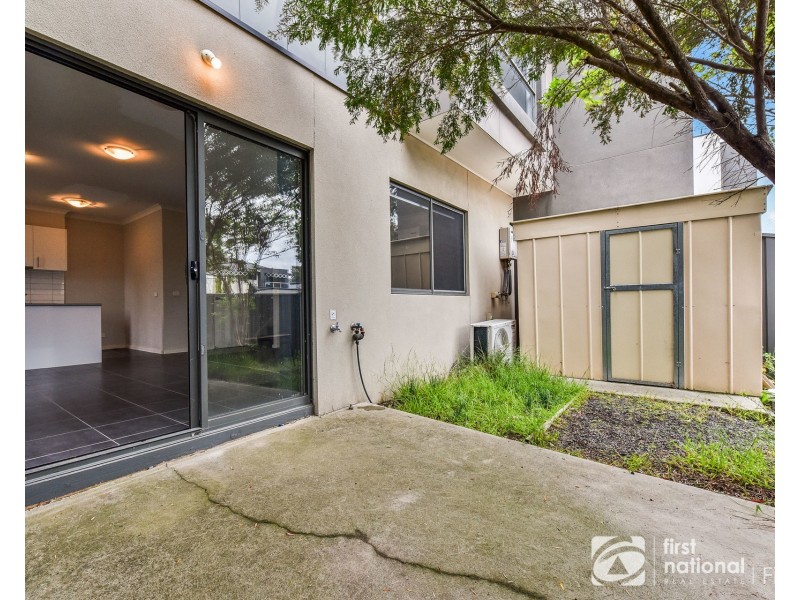 2 Parkhurst Drive, Cranbourne East VIC 3977