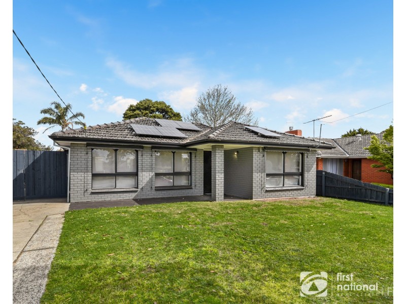 30 Bruce Street, Cranbourne VIC 3977
