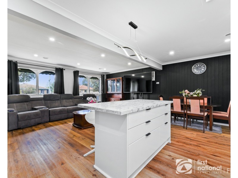 30 Bruce Street, Cranbourne VIC 3977