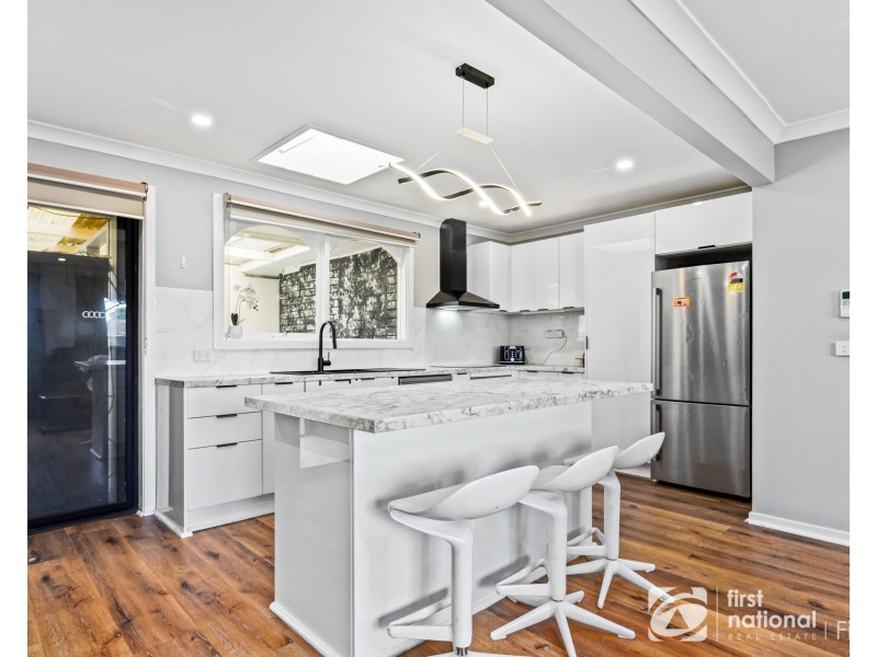 30 Bruce Street, Cranbourne VIC 3977