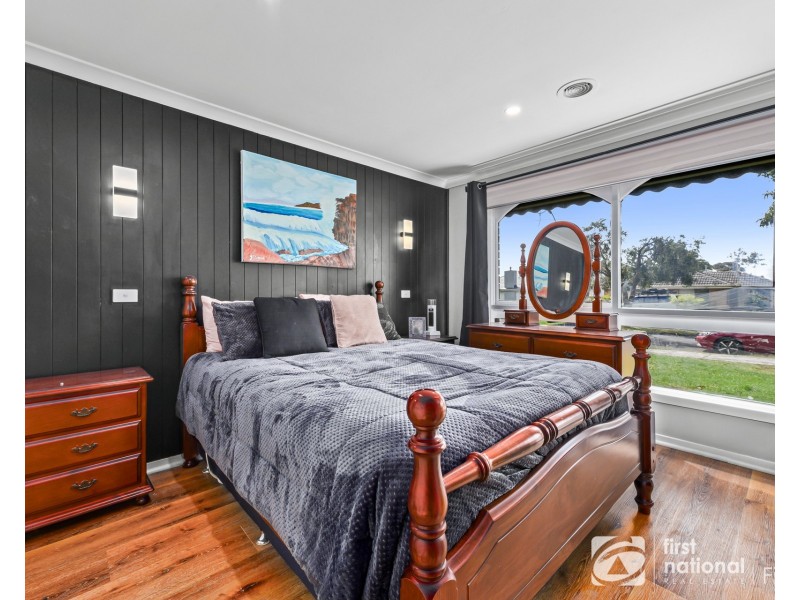 30 Bruce Street, Cranbourne VIC 3977