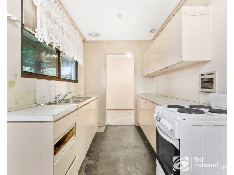 5 Kurt Place, Cranbourne VIC 3977