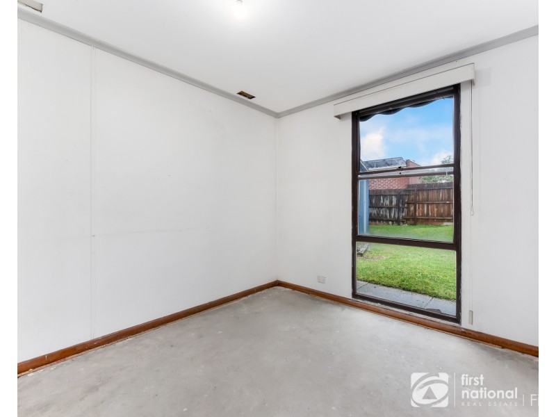 5 Kurt Place, Cranbourne VIC 3977