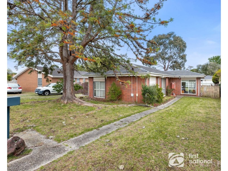 19 Fairbairn Road, Cranbourne VIC 3977