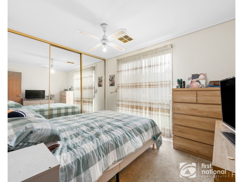 19 Fairbairn Road, Cranbourne VIC 3977