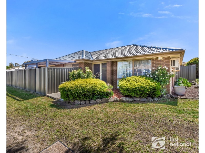 6 Chomley Street, Cranbourne VIC 3977