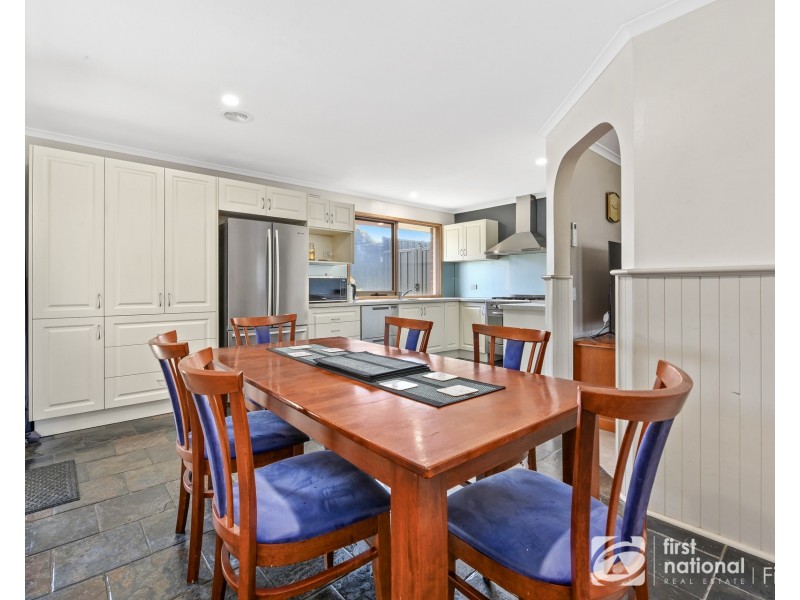 6 Chomley Street, Cranbourne VIC 3977