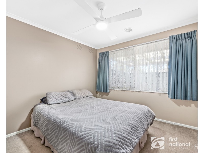 6 Chomley Street, Cranbourne VIC 3977