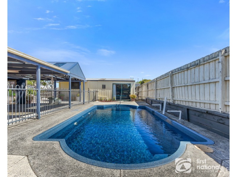 6 Chomley Street, Cranbourne VIC 3977