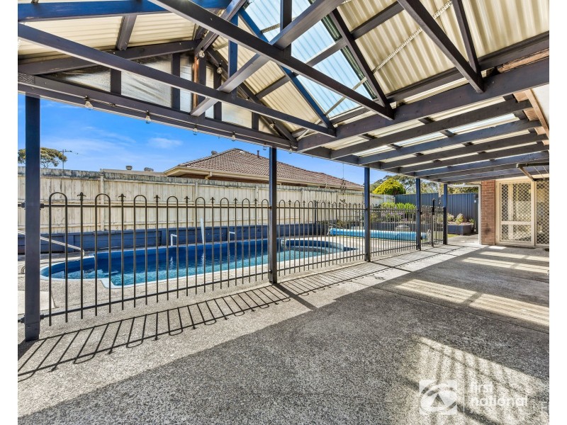 6 Chomley Street, Cranbourne VIC 3977