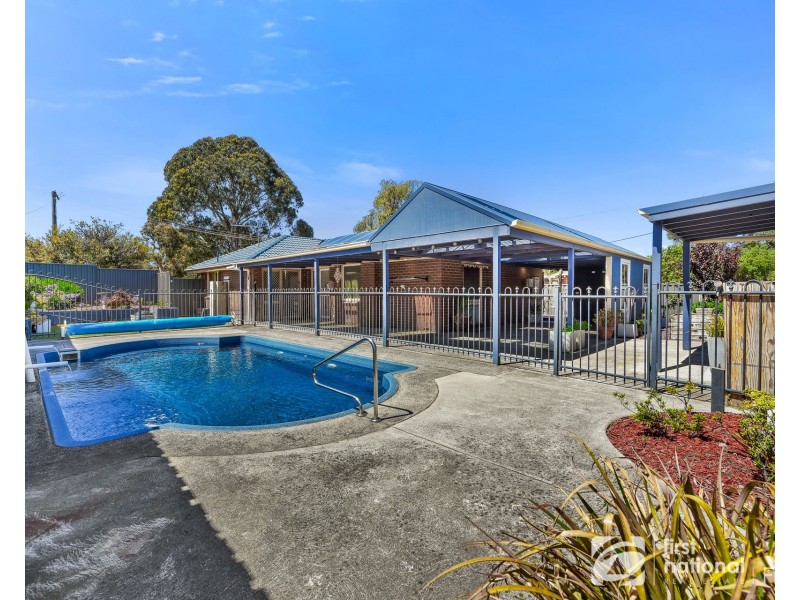 6 Chomley Street, Cranbourne VIC 3977