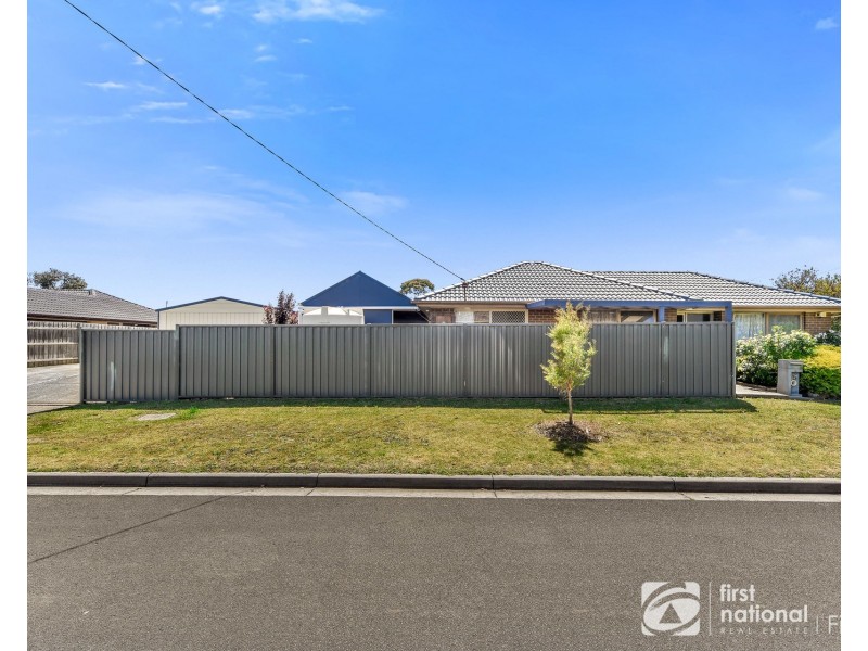 6 Chomley Street, Cranbourne VIC 3977