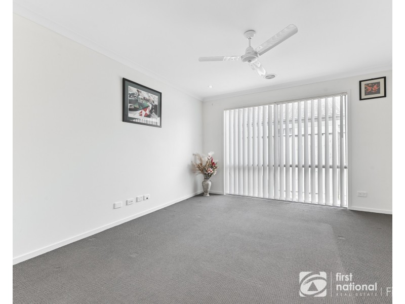 35 Campaspe Street, Clyde North VIC 3978