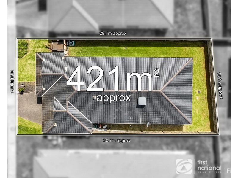 35 Campaspe Street, Clyde North VIC 3978