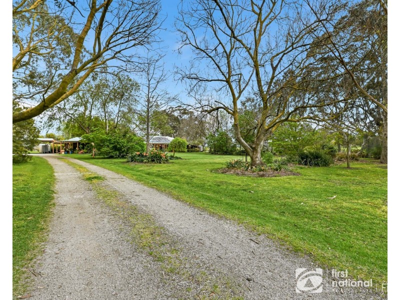 16 Ballarto Road, Clyde VIC 3978