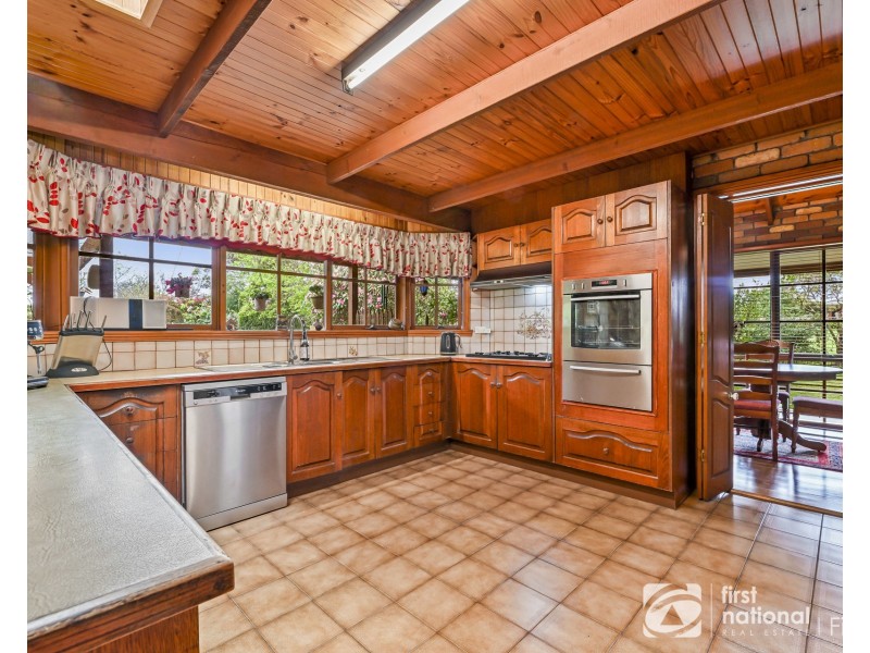 16 Ballarto Road, Clyde VIC 3978