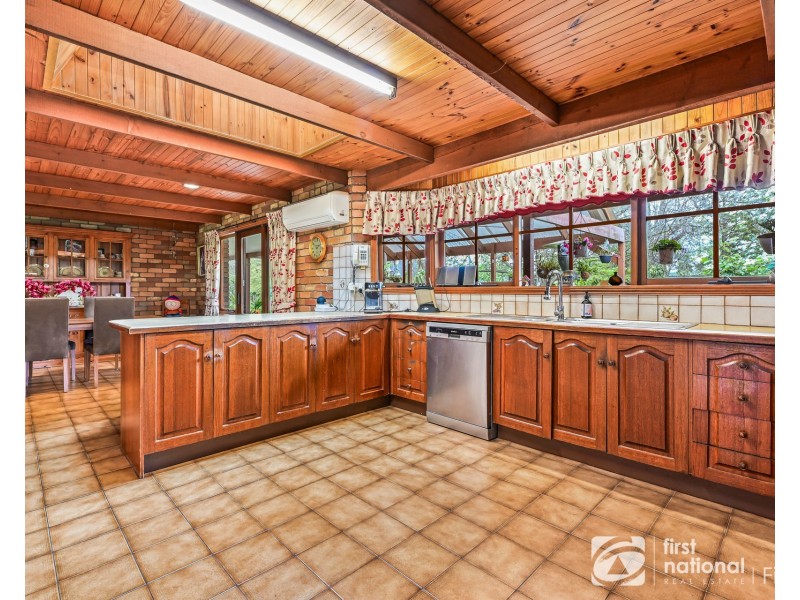 16 Ballarto Road, Clyde VIC 3978