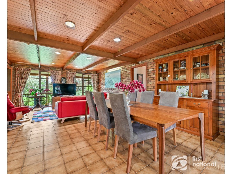 16 Ballarto Road, Clyde VIC 3978