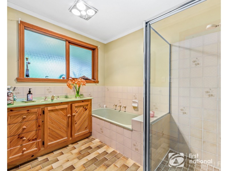 16 Ballarto Road, Clyde VIC 3978