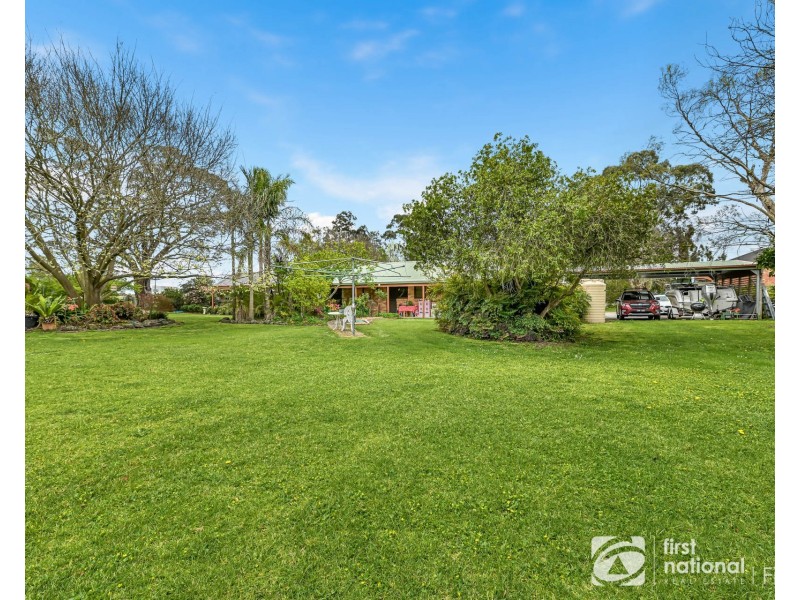 16 Ballarto Road, Clyde VIC 3978