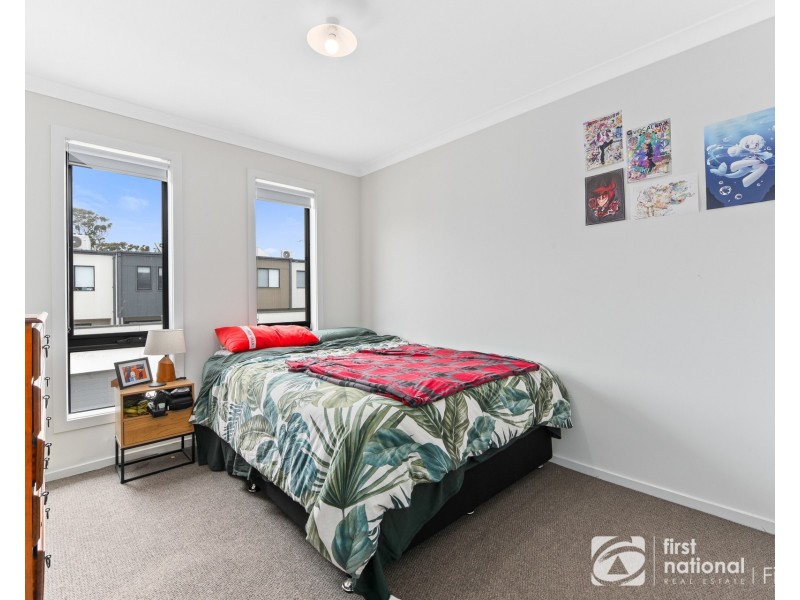 5 Daphne Walk, Clyde VIC 3978