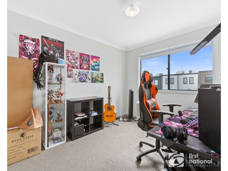 5 Daphne Walk, Clyde VIC 3978