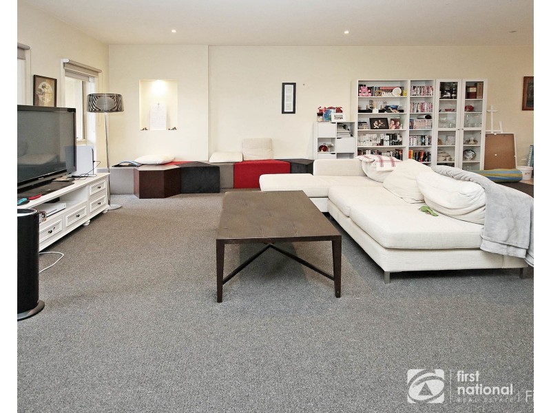 5/10 Parkhill Drive, Berwick VIC 3806